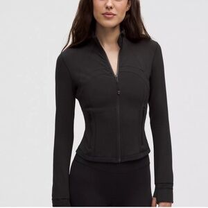 Lululemon top